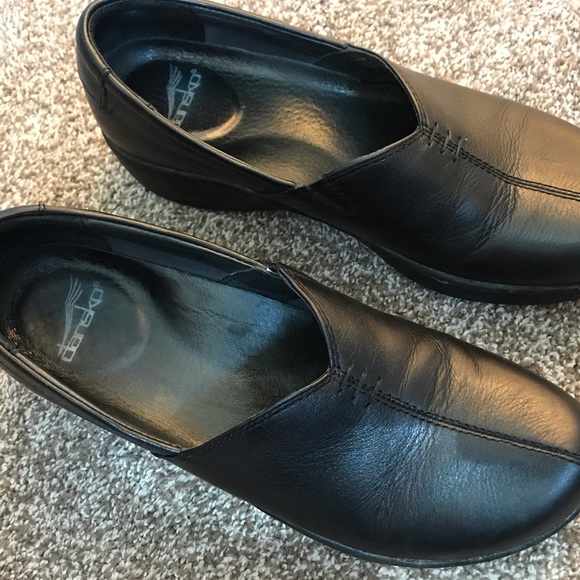 dansko non slip shoes